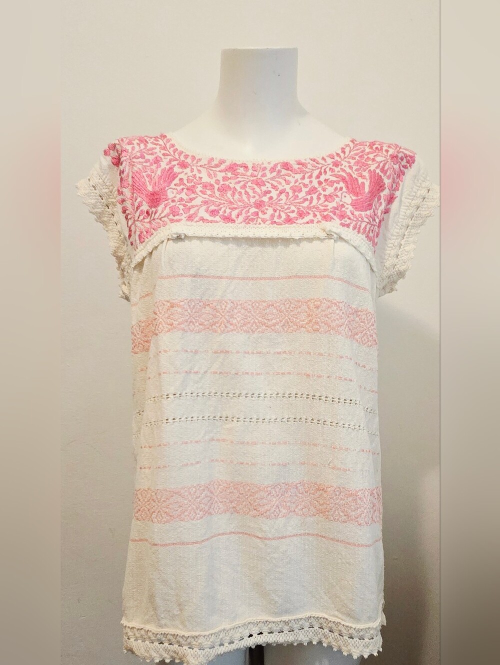 Vintage 1970s Pink Bird Lace Embroidered Hand Loomed Terry Cotton Tunic Top